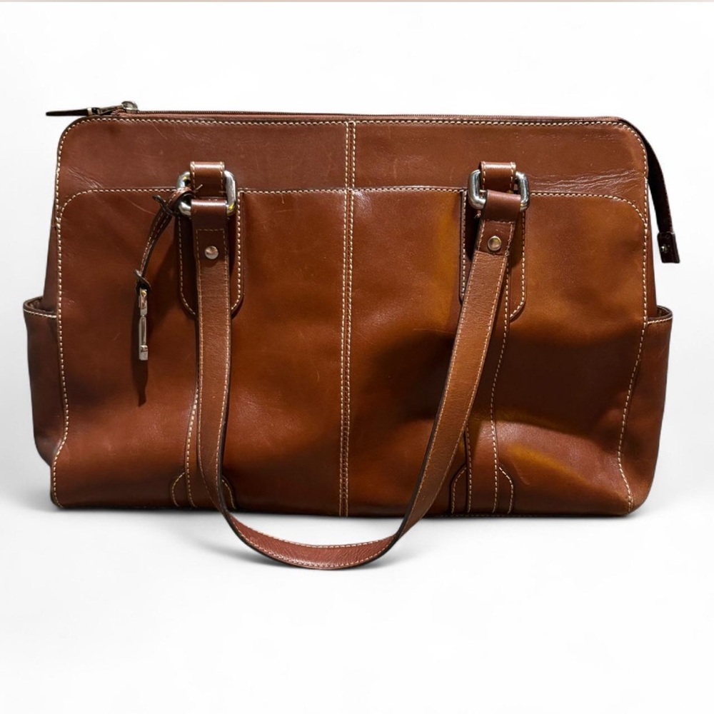 Fossil Tan Logo Pattern Interior - image 1